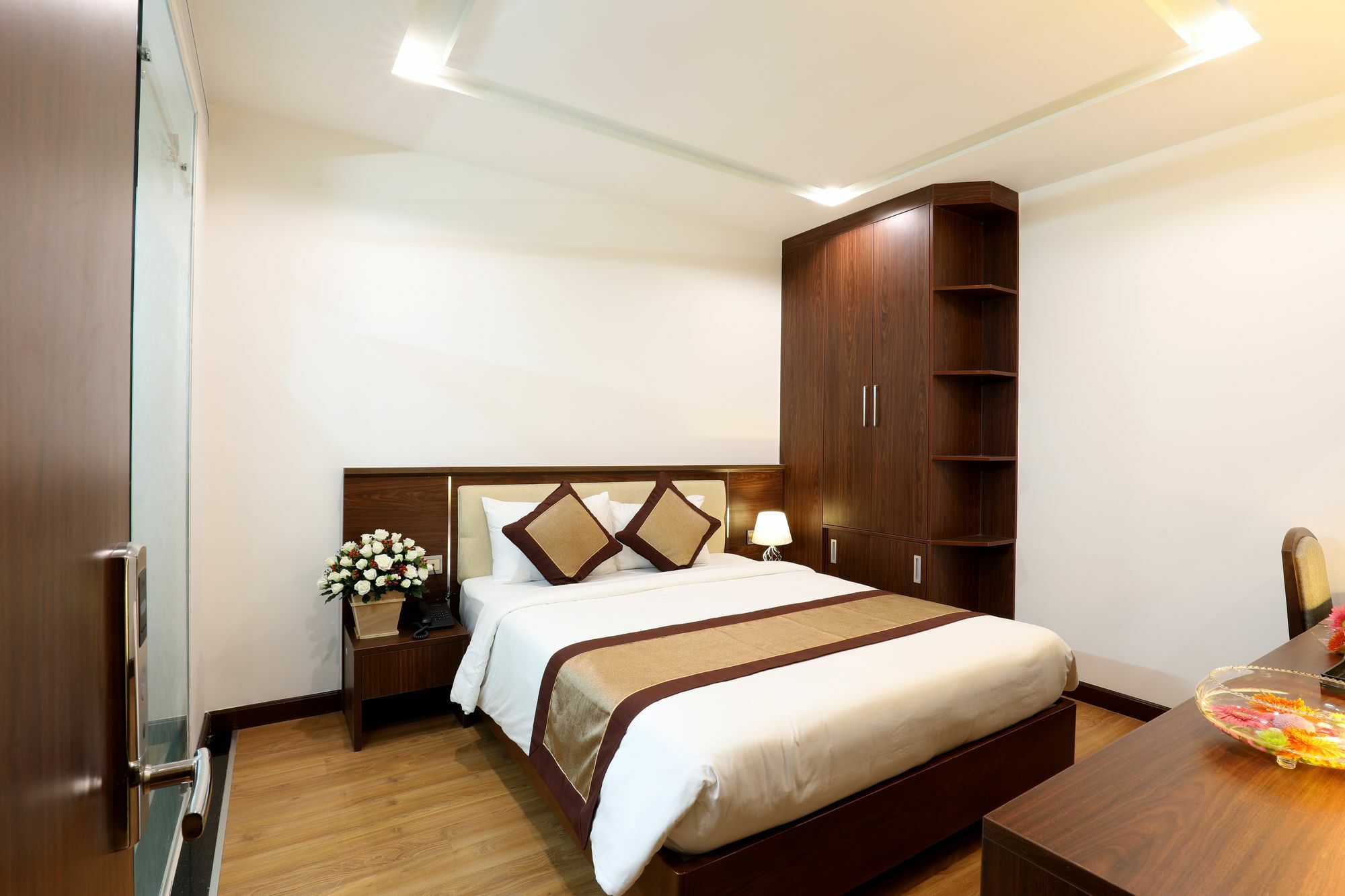 Khách sạn Prague TP. Hồ Chí Minh